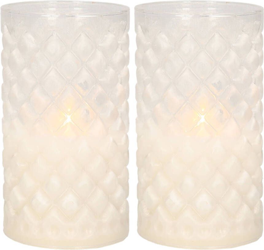 Anna&apos;s Collection 2x stuks luxe led kaarsen in glas D7 5 x H12 5 cm LED kaarsen