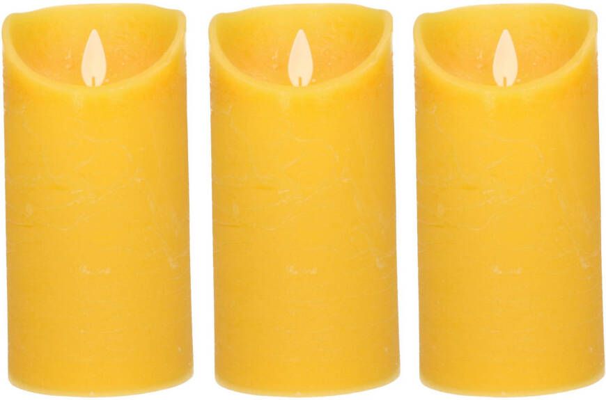 Anna's Collection 3x Oker gele LED kaarsen stompkaarsen 15 cm Luxe kaarsen op batterijen met bewegende vlam LED kaarsen