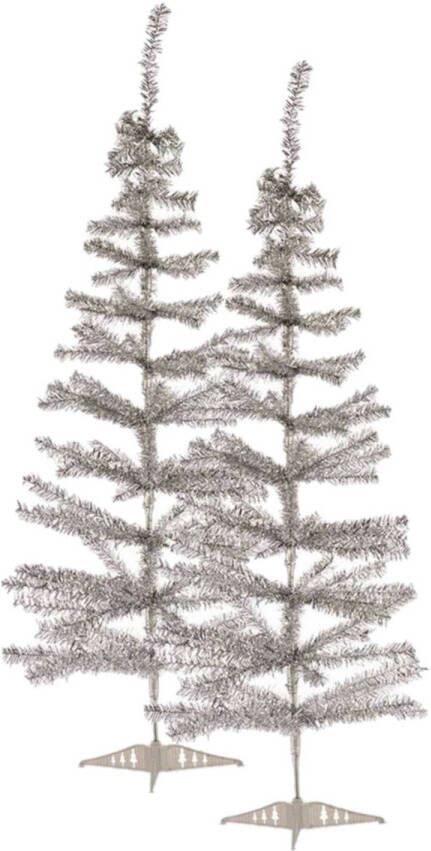 Krist+ 2x stuks kleine zilveren kerstbomen van 120 cm Kunstkerstboom