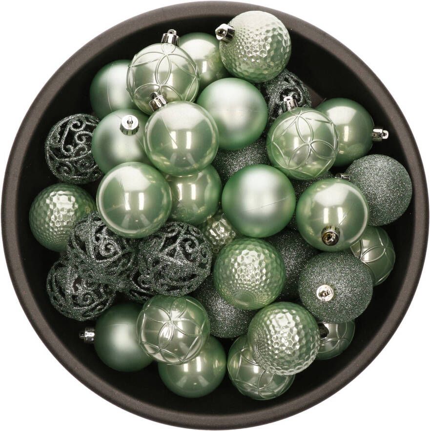 Bellatio Decorations 37x stuks kunststof kerstballen mintgroen (eucalyptus) 6 cm glans mat glitter mix Kerstbal