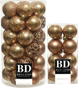 Bellatio Decorations 53x stuks kunststof kerstballen camel bruin 4 en 6 cm glans mat glitter mix Kerstbal