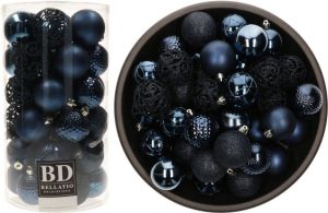 Bellatio Decorations 74x stuks kunststof kerstballen donkerblauw 6 cm glans mat glitter mix Kerstbal