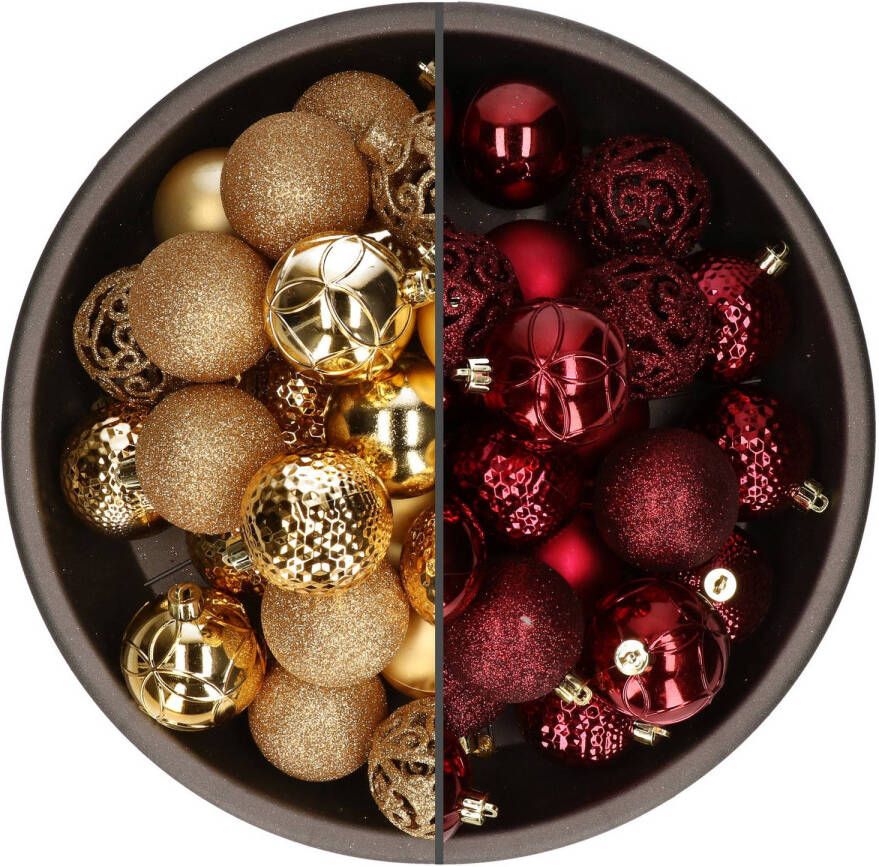 Bellatio Decorations 74x stuks kunststof kerstballen mix donkerrood en goud 6 cm Kerstbal