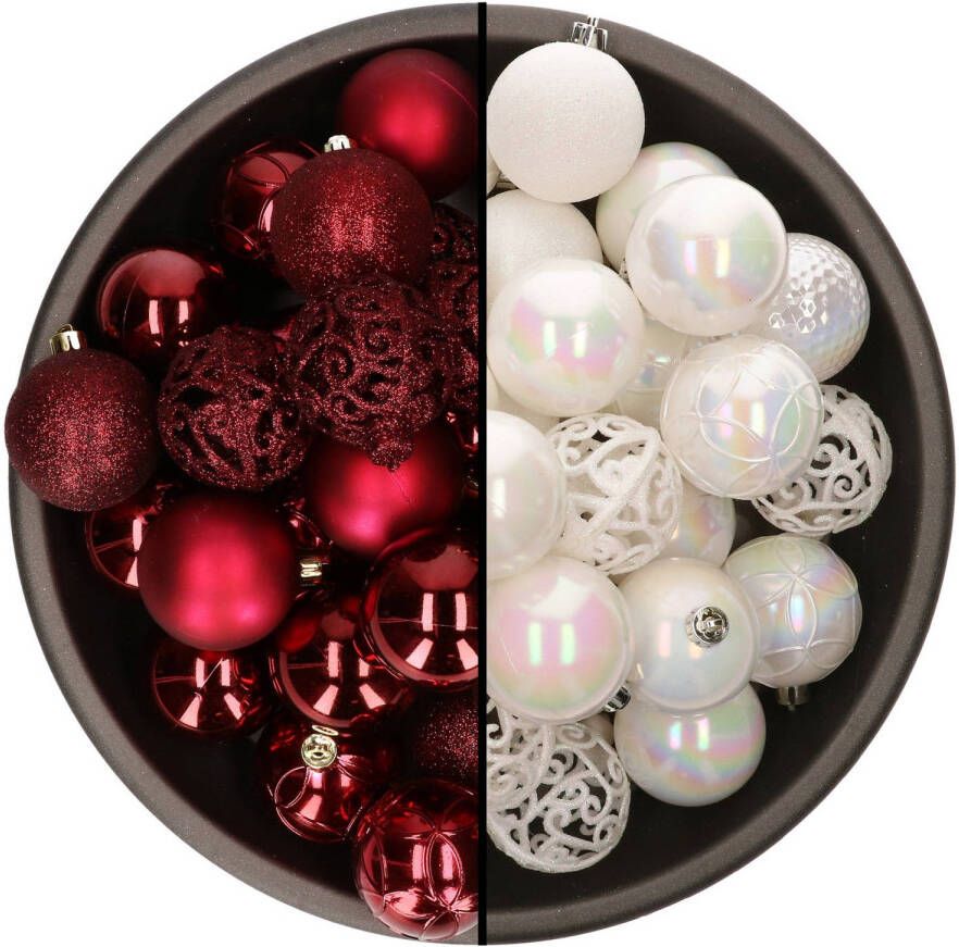 Bellatio Decorations 74x stuks kunststof kerstballen mix van parelmoer wit en donkerrood 6 cm Kerstbal