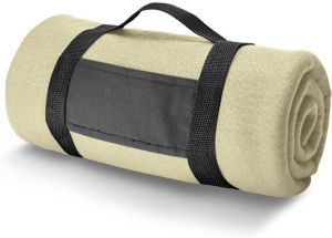 Merkloos 1x Fleece dekens plaids zandkleurig met afneembaar handvat 150 x 120 cm Fleecedekens Woonaccessoires Plaids
