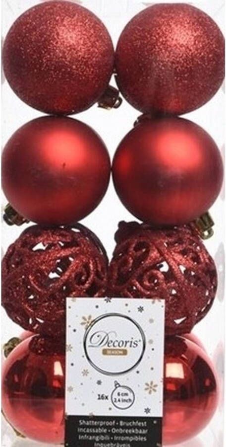 Decoris 16x Kunststof kerstballen mix kerst rood 6 cm kerstboom versiering decoratie Kerstbal