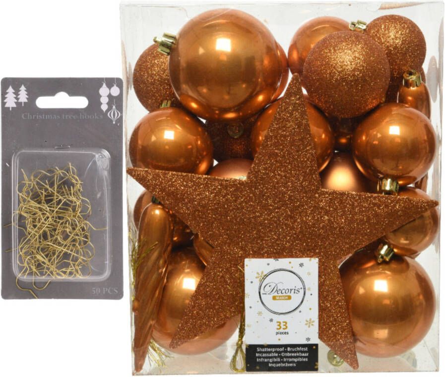 Decoris 33x stuks kunststof kerstballen 5 6 en 8 cm cognac bruin inclusief ster piek en kerstbalhaakjes Kerstbal