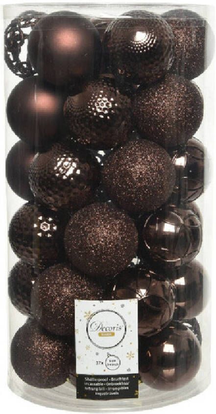 Decoris 37x stuks kunststof kerstballen donkerbruin 6 cm inclusief kerstbalhaakjes Kerstbal