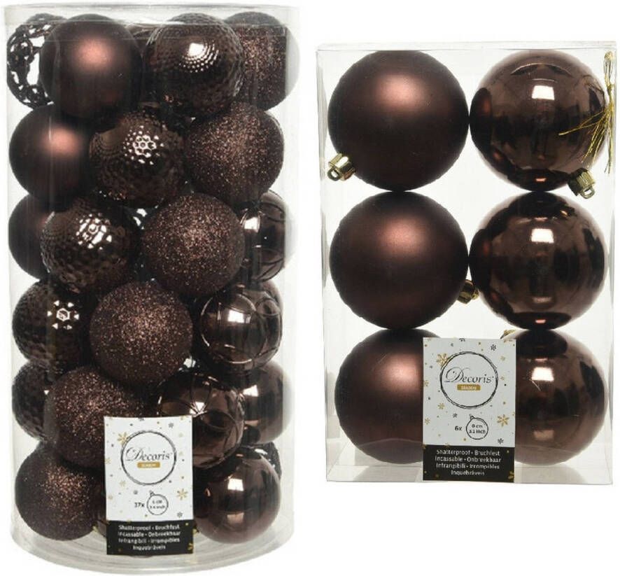 Decoris Kerstversiering kunststof kerstballen donkerbruin 6-8 cm pakket van 49x stuks Kerstbal