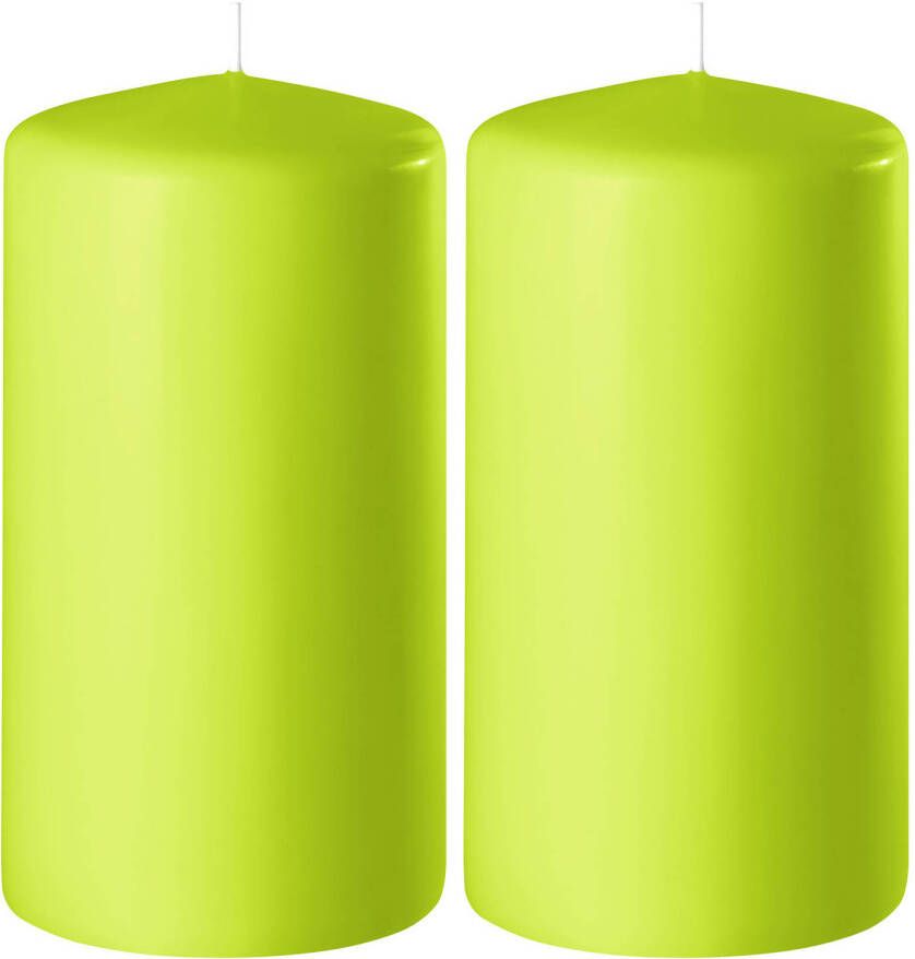 Enlightening Candles 2x Lime groene cilinderkaarsen stompkaarsen 6 x 8 cm 27 branduren Stompkaarsen