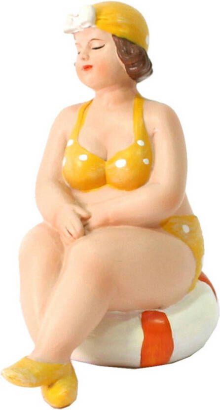 Gerkimex Home decoratie beeldje dikke dame zittend geel badpak 11 cm Beeldjes