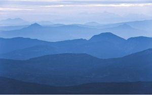 Komar Blue Mountain Vlies Fotobehang 400x250cm 4-banen