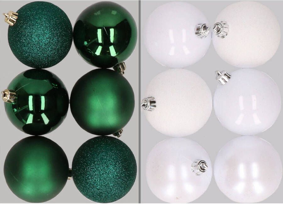 Merkloos 12x stuks kunststof kerstballen mix van donkergroen en wit 8 cm Kerstbal