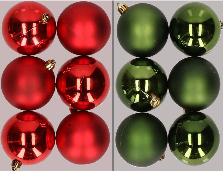 Merkloos 12x stuks kunststof kerstballen mix van rood en donkergroen 8 cm Kerstbal