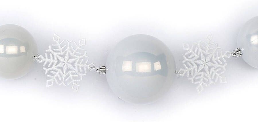 Merkloos 1x Witte decoratie kerstslinger met ballen en sneeuwvlokken 116 cm Kerstslingers