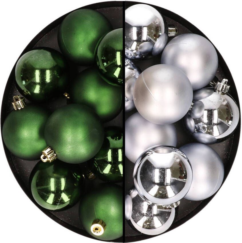 Merkloos 24x stuks kunststof kerstballen mix van zilver en donkergroen 6 cm Kerstbal