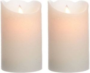 Merkloos 2x LED kaarsen stompkaarsen creme wit 12 cm flakkerend Kerst diner tafeldecoratie Home deco kaarsen LED kaarsen