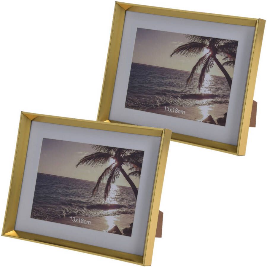 Merkloos 2x stuks kunststof fotolijst goud geschikt voor een foto van 13 x 18 cm Fotolijsten