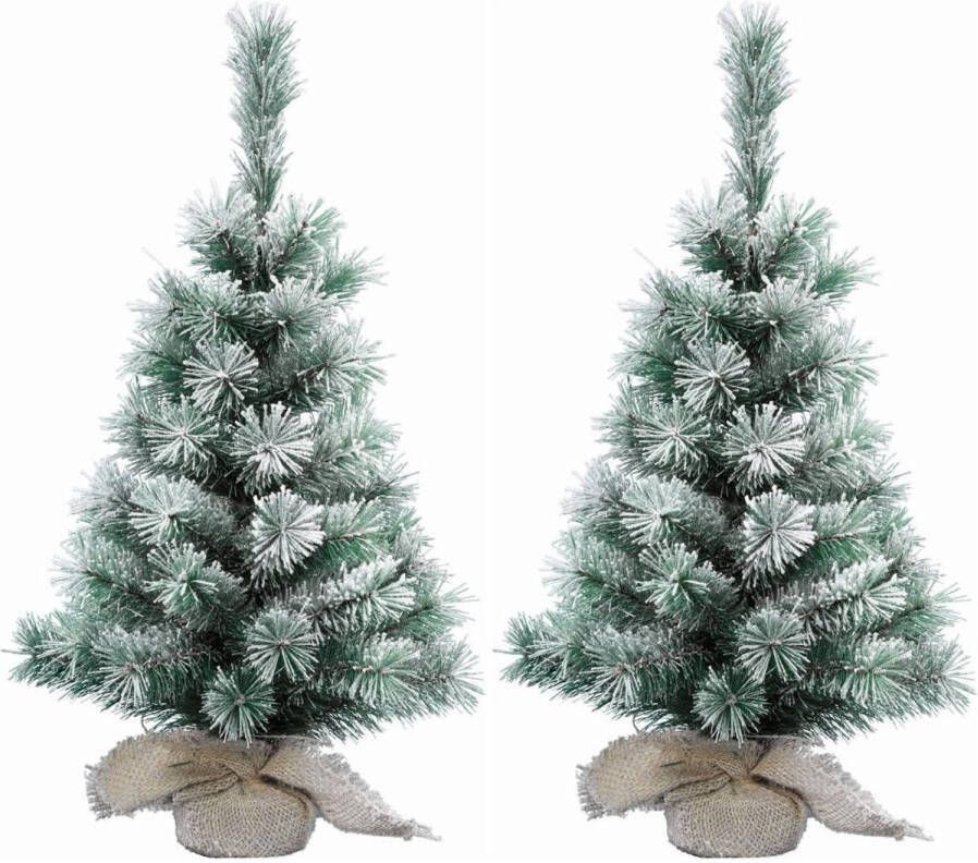Merkloos 2x Stuks mini kerstboom met sneeuw 75 cm in jute zak Kunstkerstboom