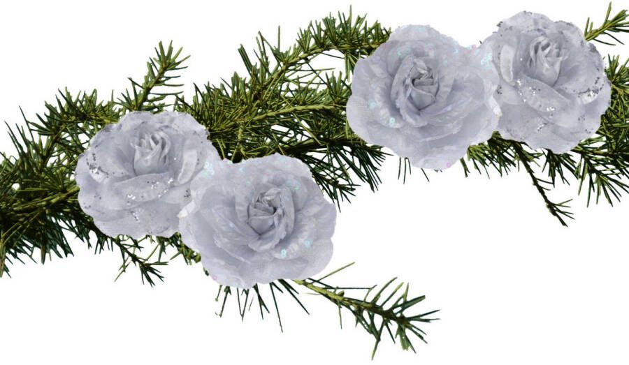Merkloos 4x stuks kerstboom decoratie bloemen rozen zilver op clip 9 cm Kersthangers
