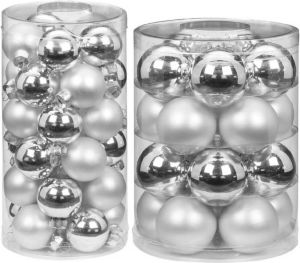 Merkloos 50x stuks glazen kerstballen elegant zilver mix 4 en 6 glans en mat Kerstbal