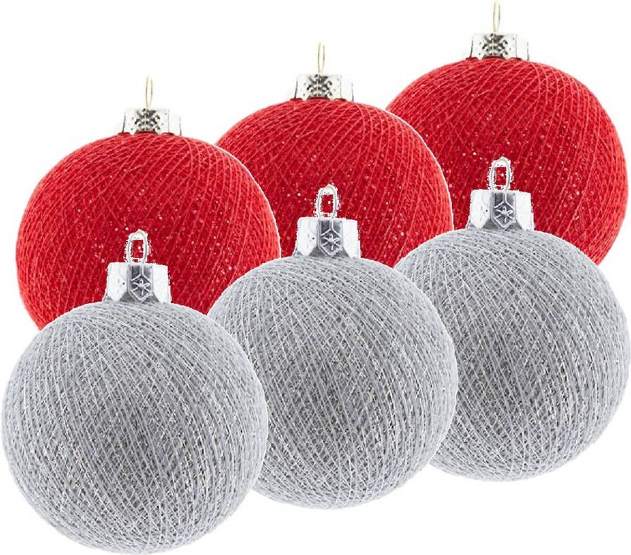 Merkloos 6x Rode en zilveren kerstballen 6 5 cm Cotton Balls kerstboomversiering Kerstbal