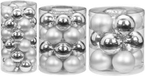 Merkloos 72x stuks glazen kerstballen elegant zilver mix 4 6 en 8 cm glans en mat Kerstbal