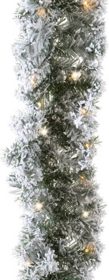 Merkloos Groene Kerstdecoratie frosted dennenslinger met verlichting 270 cm Guirlandes