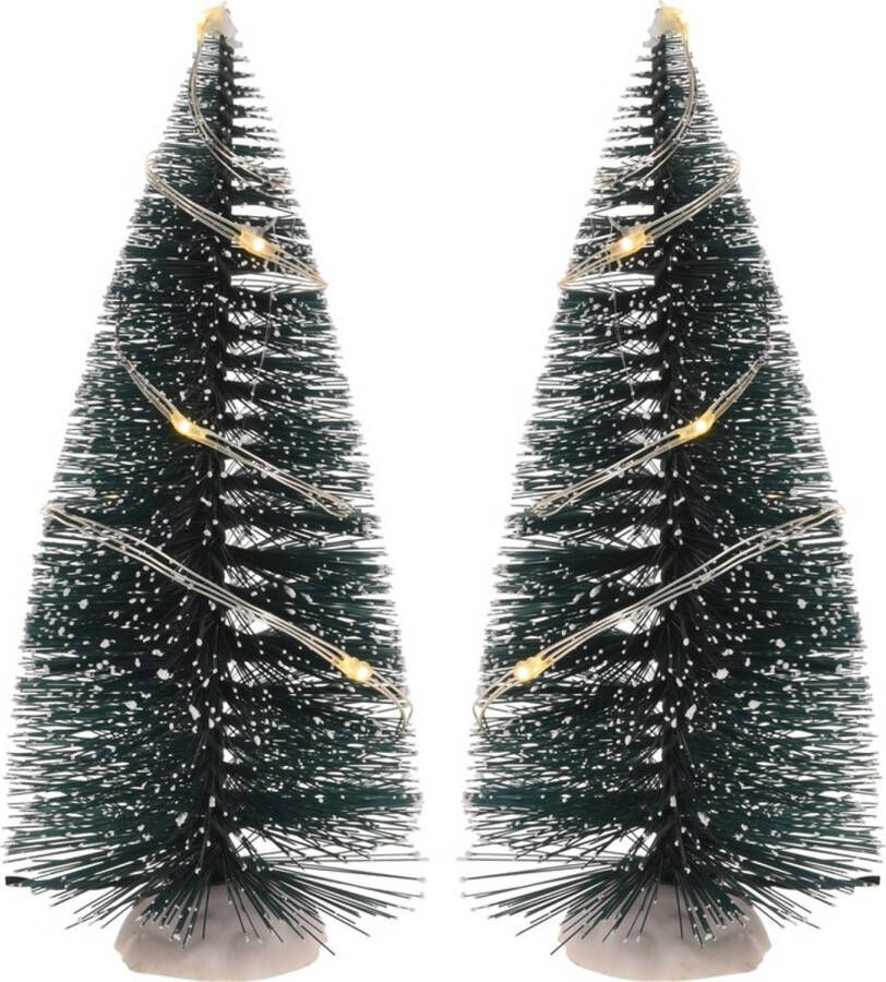 Merkloos Kerstdorp onderdelen 2x Kerstbomen 15 cm met LED verlichting Kerstdorpen