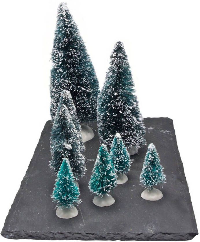 Merkloos Kerstdorp onderdelen miniatuur set van 16x mini boompjes Kerstdorpen