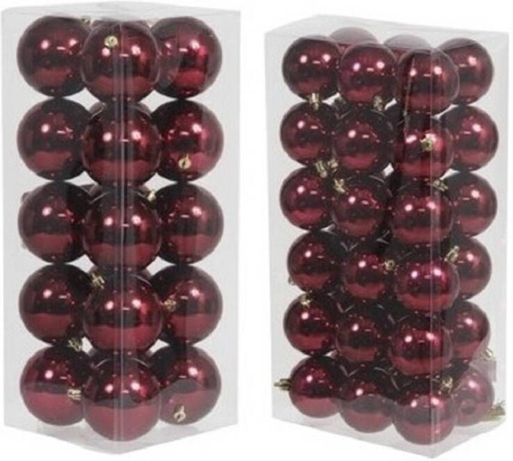 Merkloos Kerstversiering kunststof kerstballen bordeaux rood 6 en 8 cm pakket van 56x stuks Kerstbal