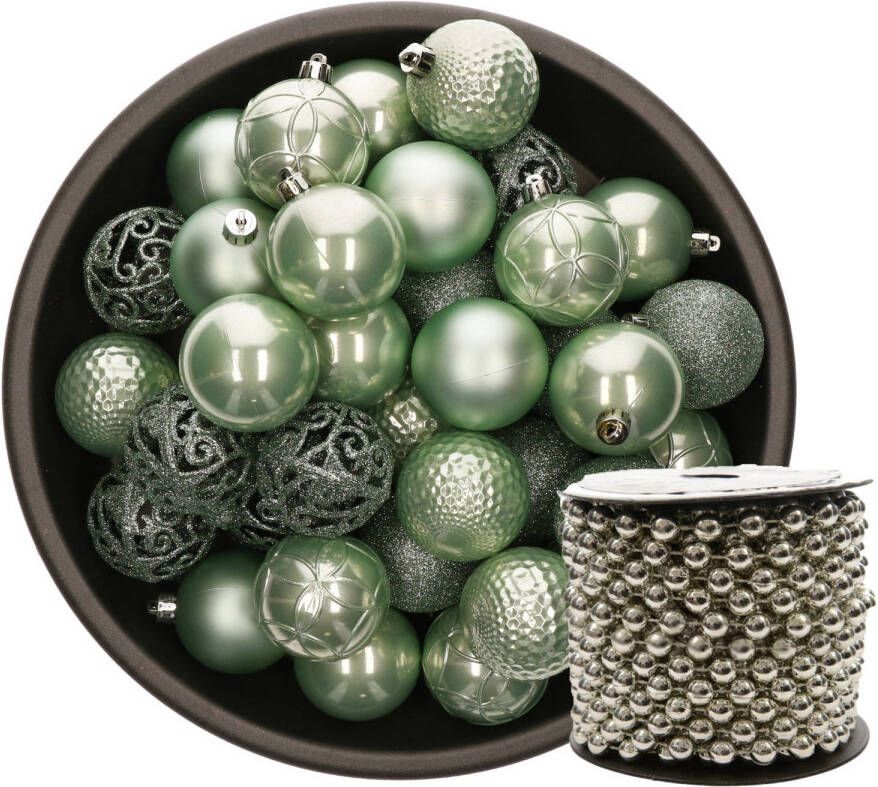 Merkloos Kunststof kerstballen 37x stuks mintgroen 6 cm en kralenslinger zilver Kerstbal