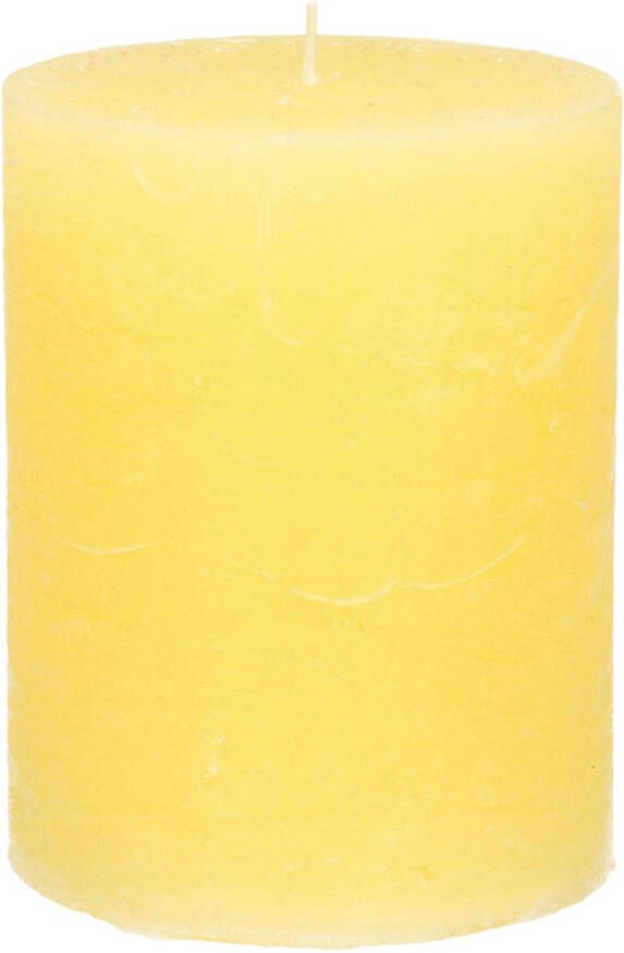 Merkloos Stompkaars cilinderkaars geel 7 x 9 cm middel rustiek model Stompkaarsen