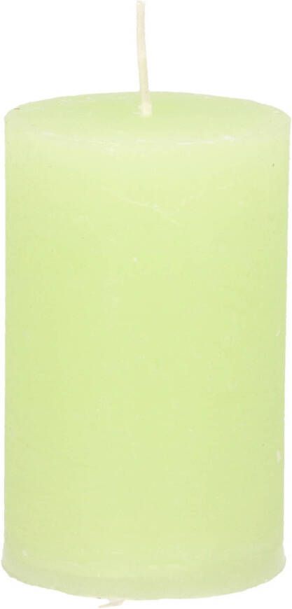 Merkloos Stompkaars cilinderkaars lime groen 5 x 8 cm klein rustiek model Stompkaarsen