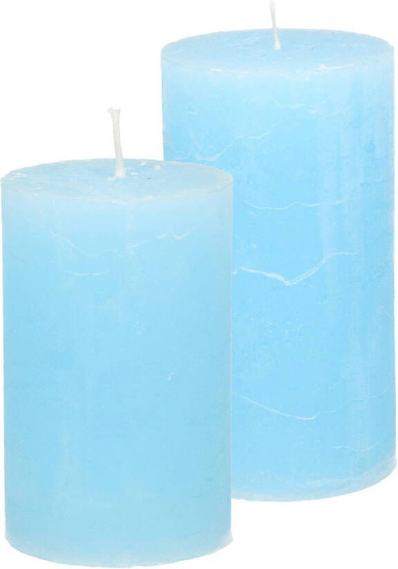 Merkloos Stompkaarsen cilinderkaarsen set 2x licht blauw rustiek model Stompkaarsen