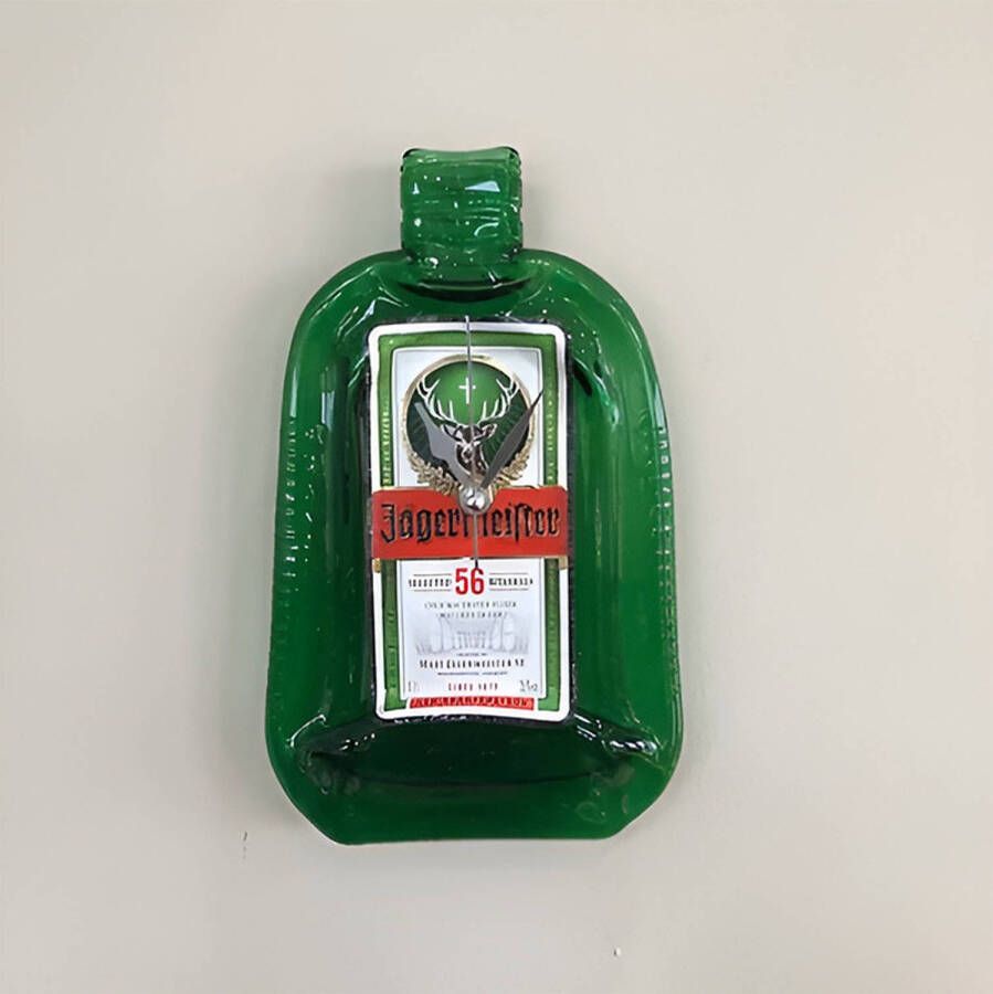 Merkloos Wandklok Jagermeister likeur fles groen 10 5 x 22 5 cm Wandklokken