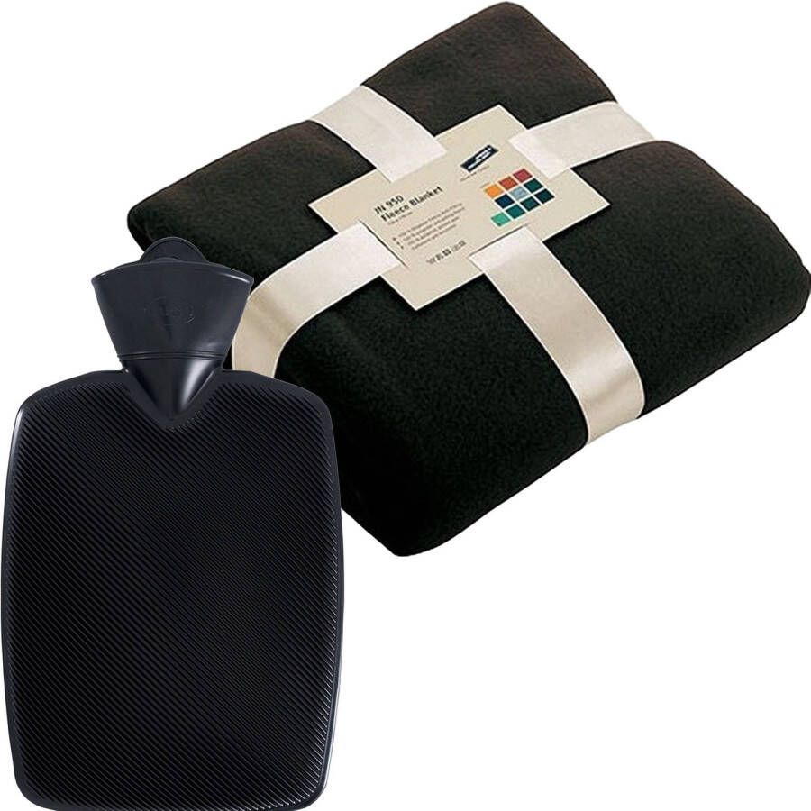 James & Nicholson Fleece deken Zwart 130 x 170 cm en warmwater kruik zwart 2 liter Plaids