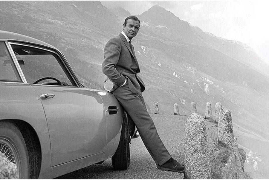 Pyramid Poster James Bond Connery And Aston Martin 91 5x61cm