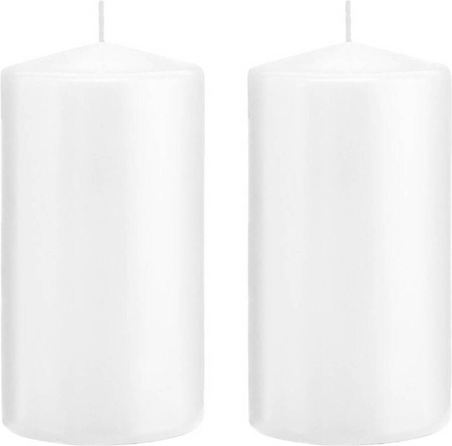 Trend Candles 2x Witte cilinderkaarsen stompkaarsen 8 x 15 cm 69 branduren Geurloze kaarsen Woondecoraties Stompkaarsen