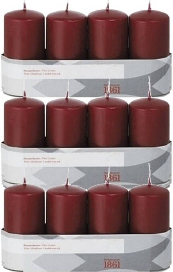 Trend Candles 12x Kaarsen bordeauxrood 5 x 10 cm 18 branduren sfeerkaarsen Stompkaarsen