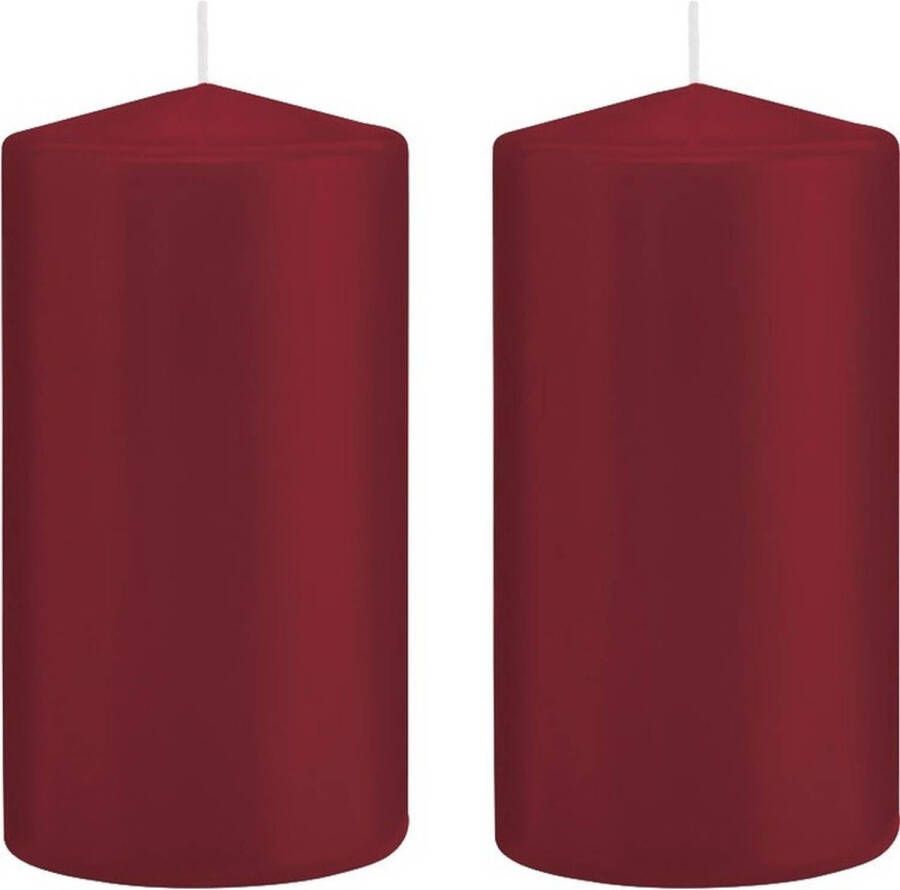 Trend Candles 2x Bordeauxrode cilinderkaarsen stompkaarsen 8x15cm 69 branduren Stompkaarsen