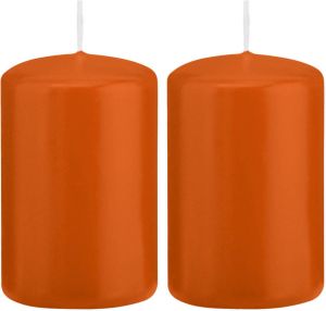 Trend Candles 2x Oranje cilinderkaarsen stompkaarsen 5 x 8 cm 18 branduren Geurloze kaarsen oranje Woondecoraties Stompkaarsen