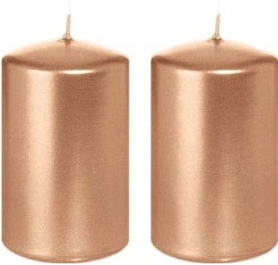 Trend Candles 2x Rosegouden cilinderkaarsen stompkaarsen 5 x 8 cm 18 branduren Geurloze rose goudkleurige kaarsen Woondecoraties Stompkaarsen
