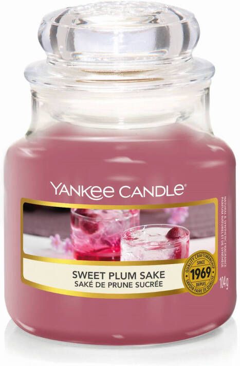 Yankee Candle Geurkaars Small Sweet Plum Sake 9 cm ø 6 cm