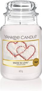 Yankee Candle Snow In Love geurkaars Large Jar Tot 150 branduren