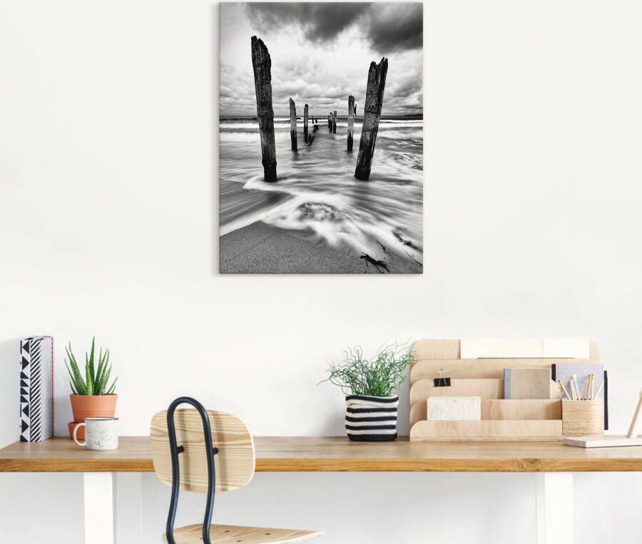 Artland Artprint Houten palen aan het Ostseestrand als artprint op linnen poster in verschillende formaten maten