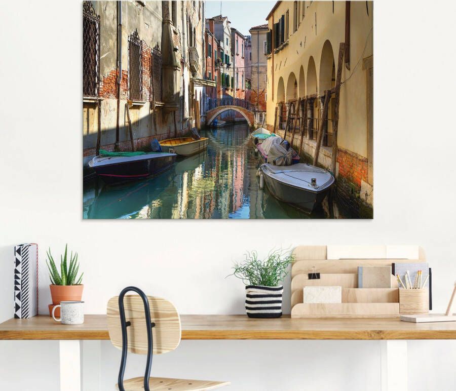 Artland Print op glas Boten op kanaal in Venetië