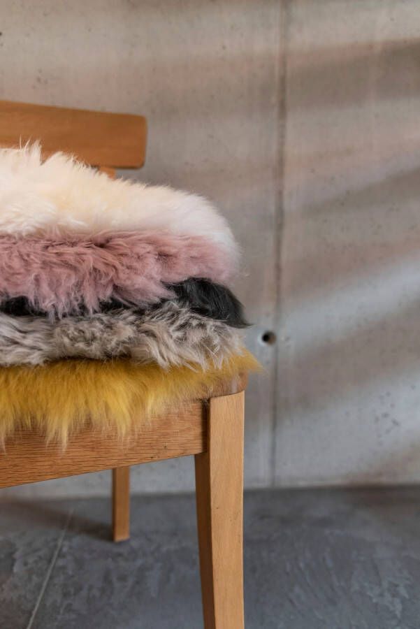 Heitmann Felle Stoelkussen Lamsvacht vierkante zitkussen 44x44 cm echt lamsvacht wasbaar ook als 2- of 4-delige set (1 stuk)