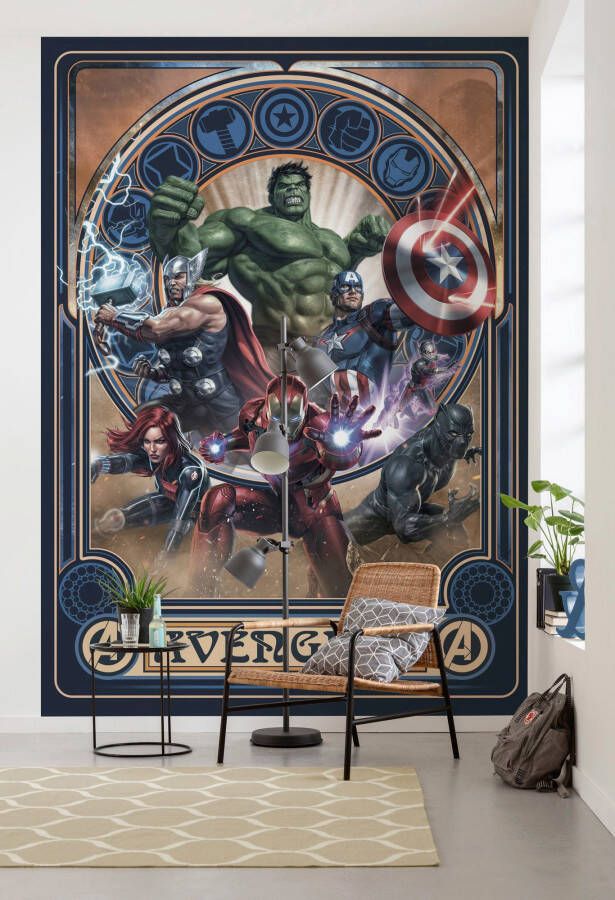 Komar Vliesbehang Avengers Ornament 200x280 cm (breedte x hoogte)