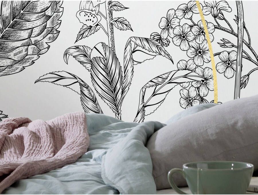 Komar Fotobehang Bumble Bee 4-delige set decoratieve tuinstokken vlam effect zwart gelakt metaal h: 37cm (1 stuk)